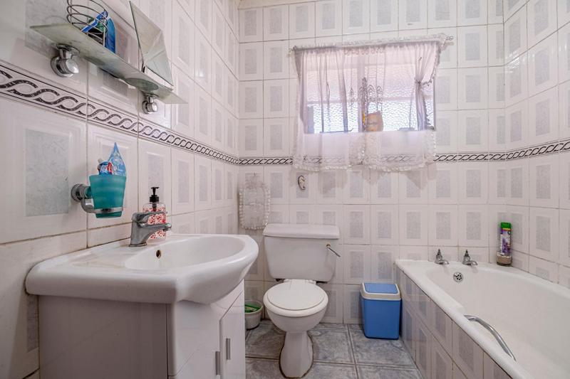 3 Bedroom Property for Sale in Hillside Eastern Cape